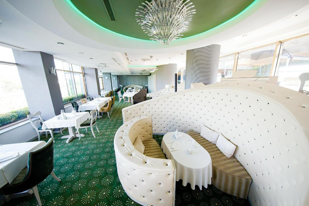 Pleiada Boutique Hotel & Spa Iasi Buitenkant foto Restaurant