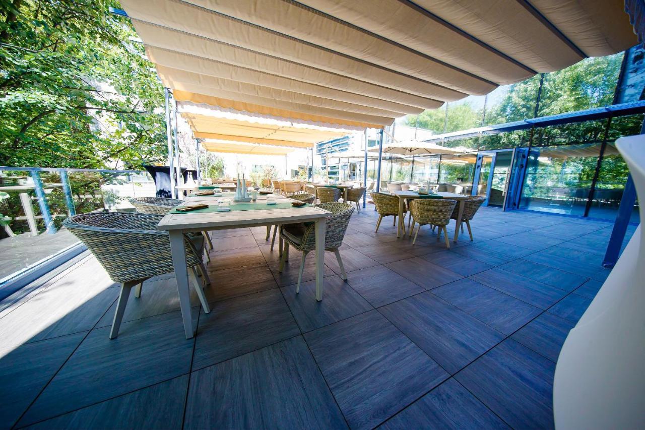 Pleiada Boutique Hotel & Spa Iasi Buitenkant foto The restaurant