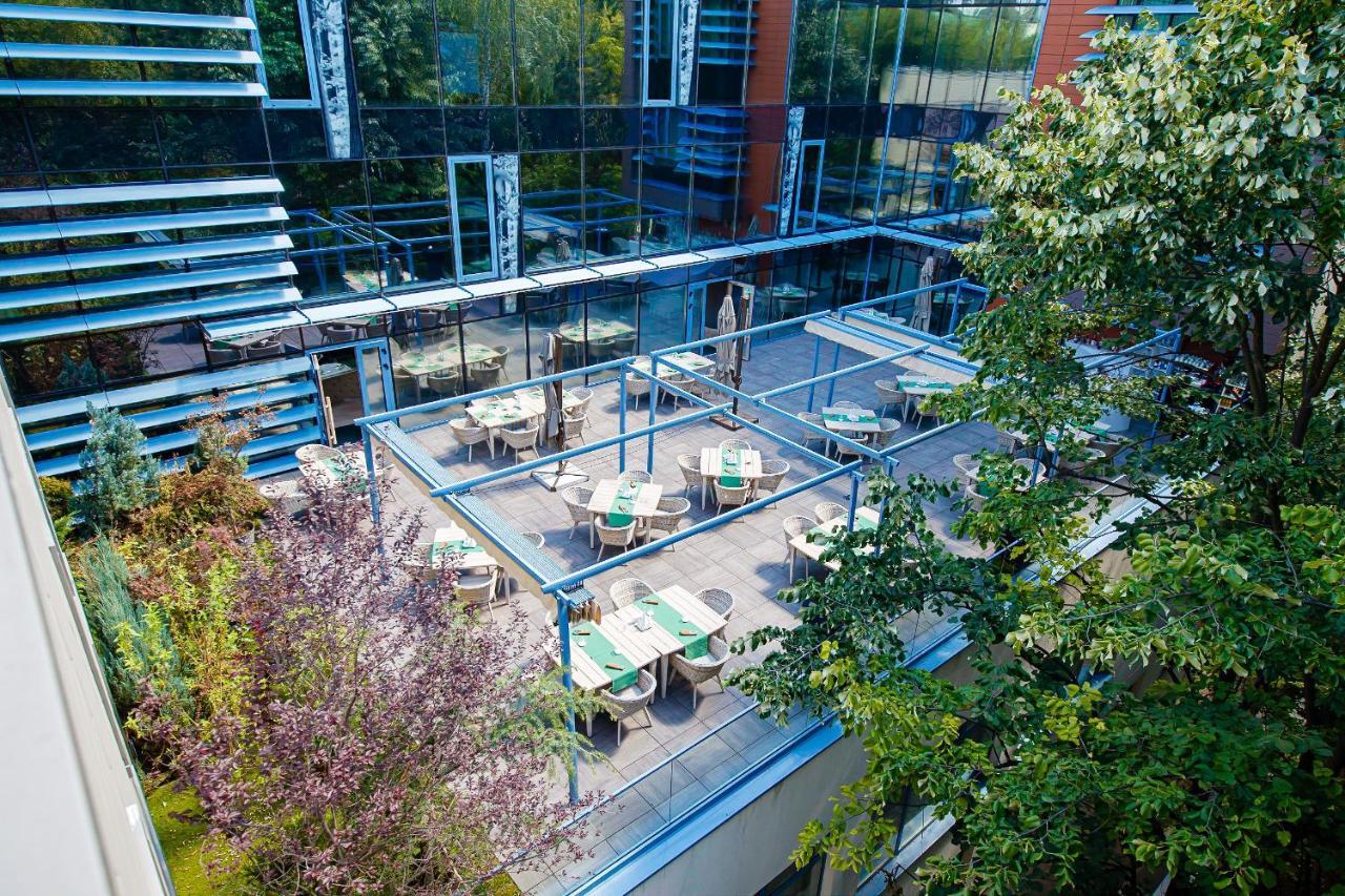 Pleiada Boutique Hotel & Spa Iasi Buitenkant foto The courtyard at the National Museum of Scotland