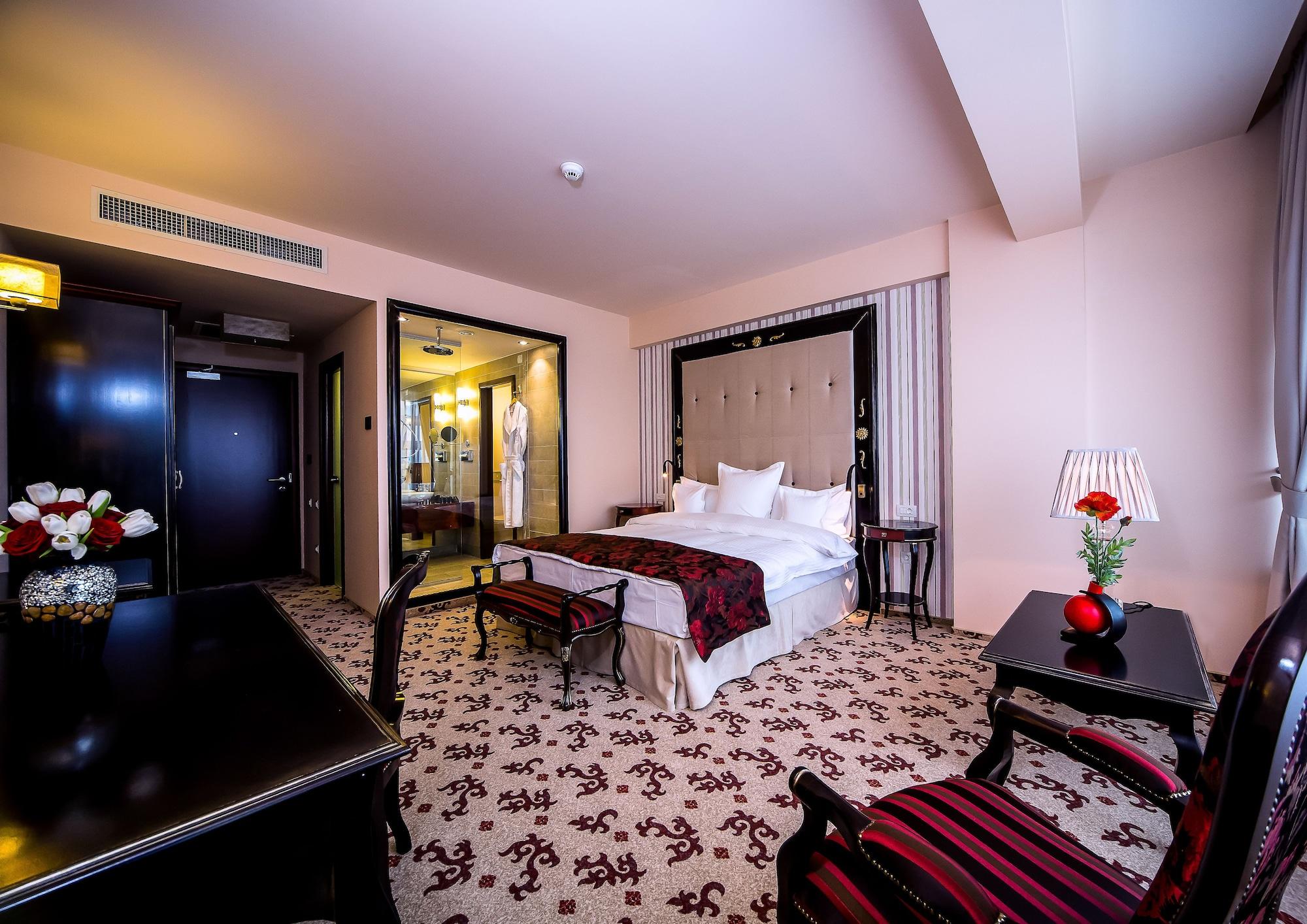 Pleiada Boutique Hotel & Spa Iasi Buitenkant foto Deluxe room