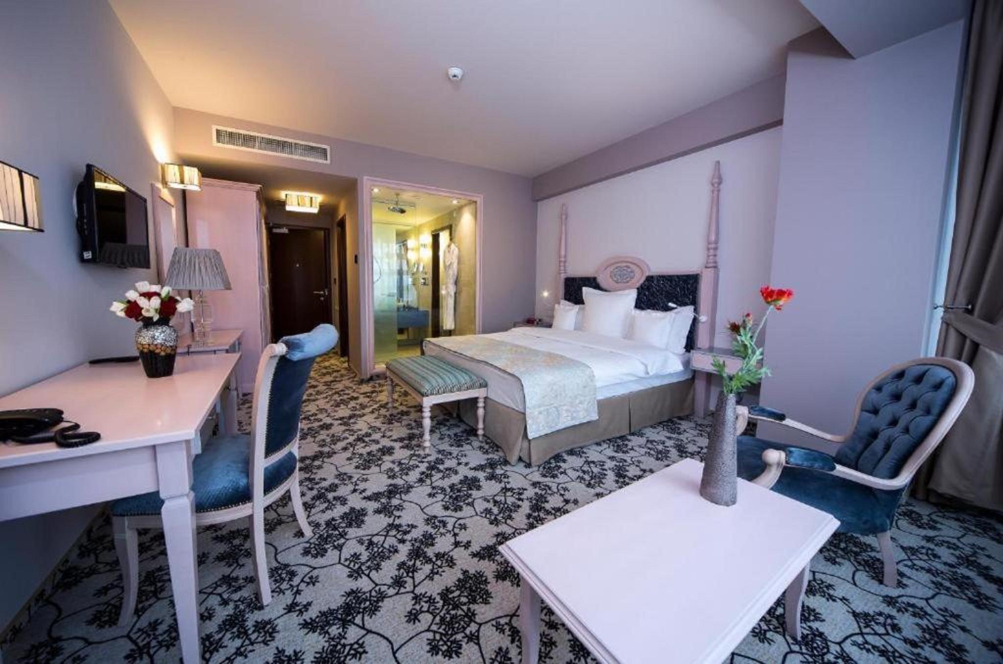 Pleiada Boutique Hotel & Spa Iasi Buitenkant foto