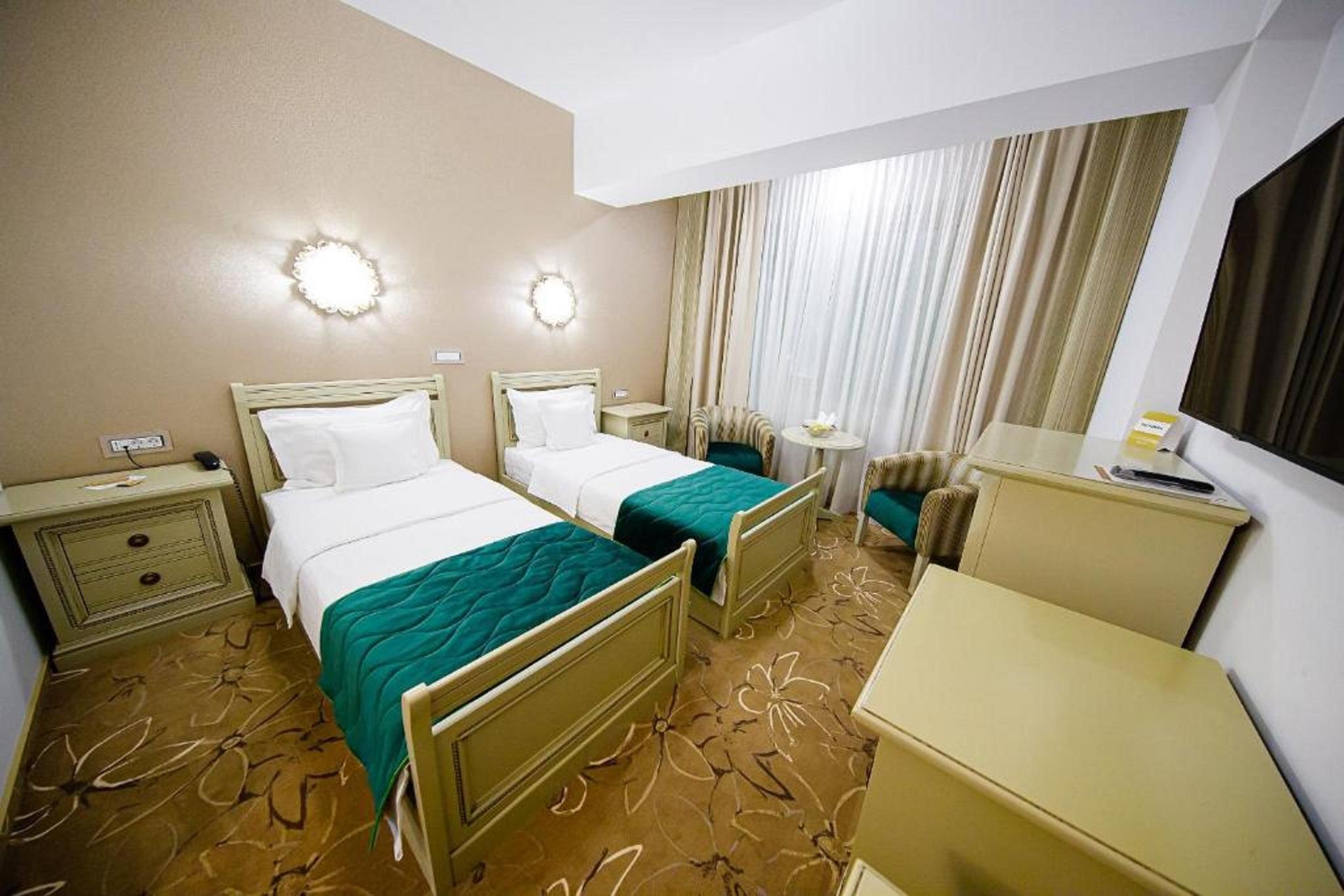Pleiada Boutique Hotel & Spa Iasi Buitenkant foto