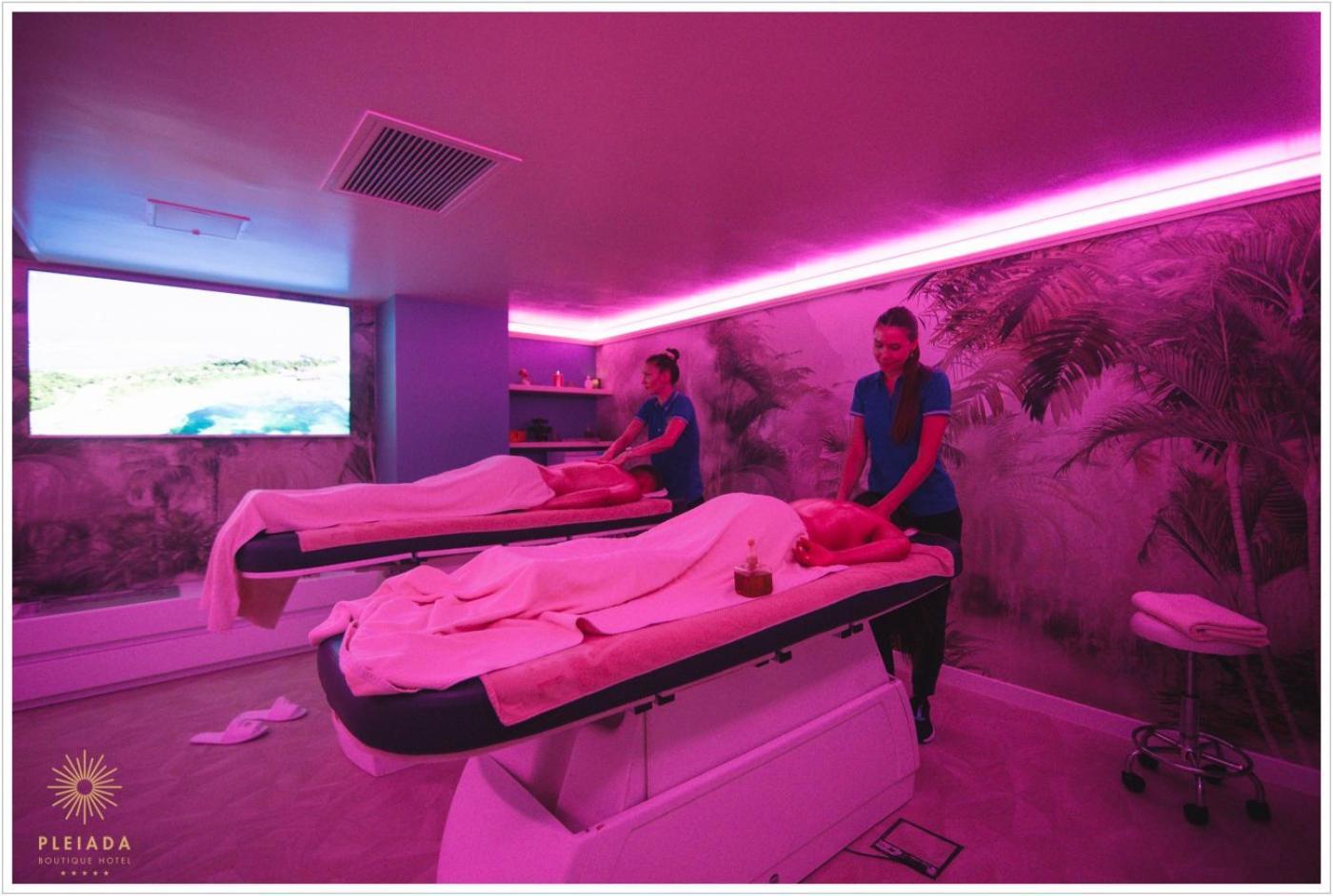 Pleiada Boutique Hotel & Spa Iasi Buitenkant foto Spa treatments at the hotel